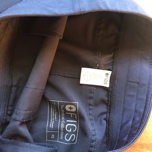 FIGS SCRUBS. SIZE EXTRA SMALL PETITE.